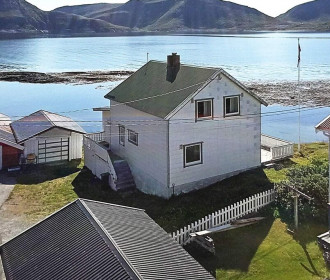 6 Persoons Vakantie Huis In Sørvær